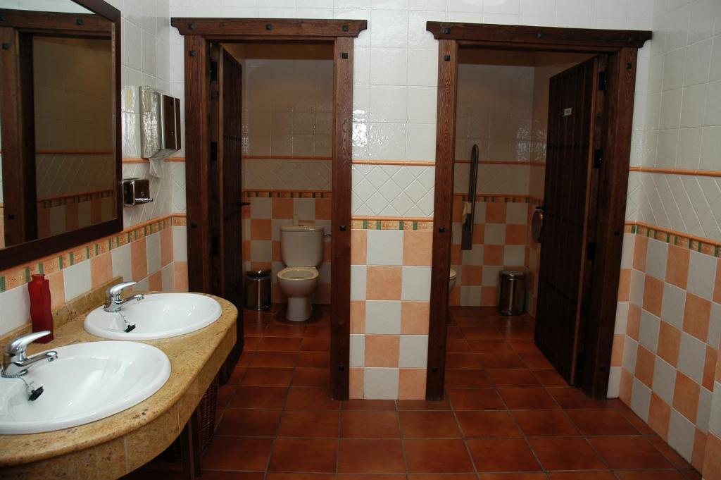 Hotel Rural Los Chaparros Freila Екстер'єр фото